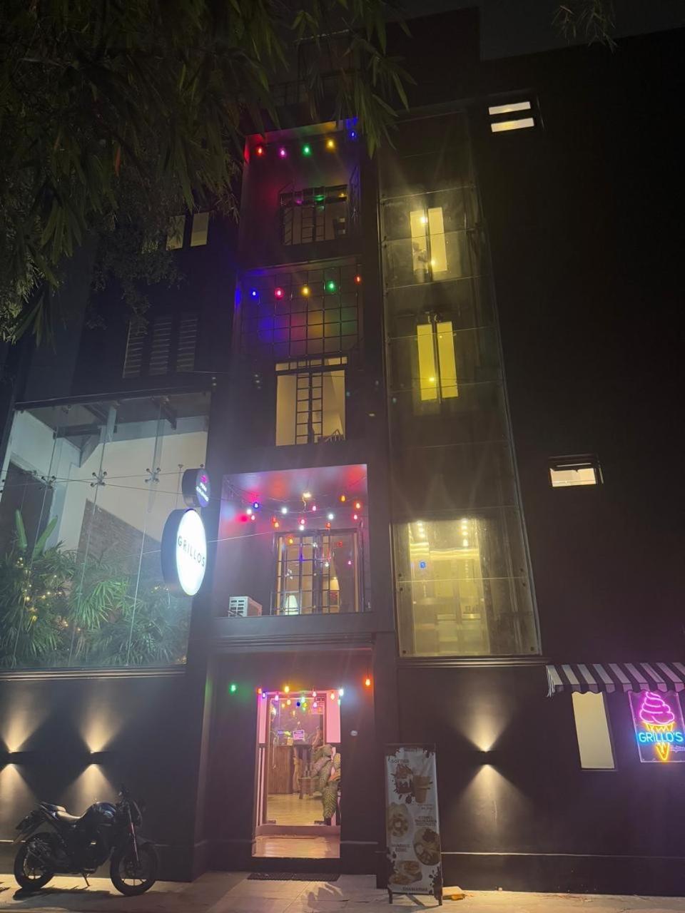 ファーン コロンボ Bed & Breakfast エクステリア 写真